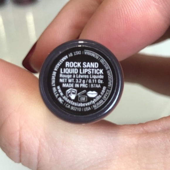 ๐ Anastasia Beverly Hills Liquid Lipstick - ROCK SAND - RARE FIND - Picture 9 of 12
